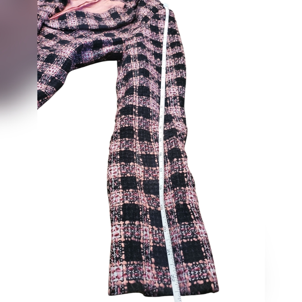 Black and Pink Tweed Pastel Blazer with Tailored Silhouette Size 4 - Picture 7 of 9